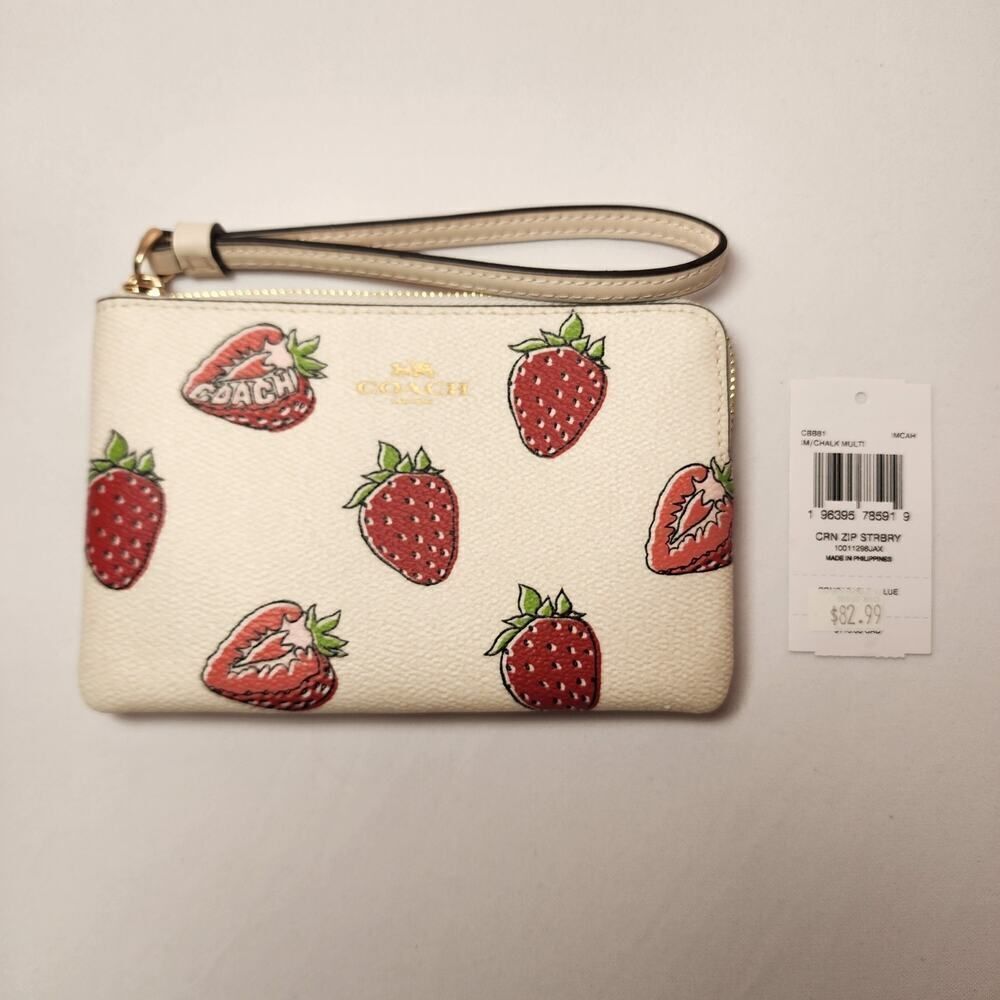 NWT Coach CBB81 Corner Zip Wristlet With Strawberry Print V2